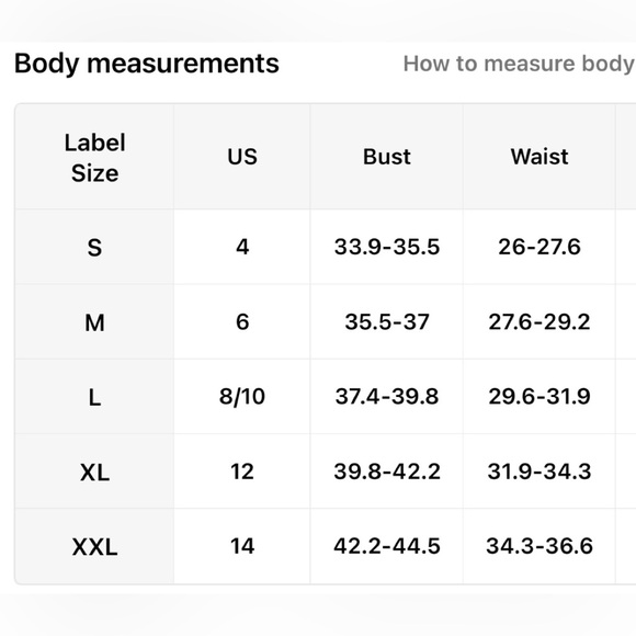 Geometric Black and White Bodycon Dress - Picture 5 of 6